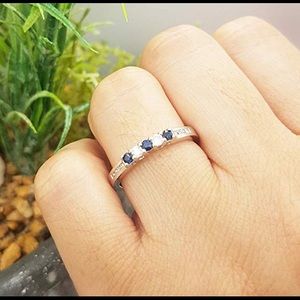 14k White Gold Anniversary Ring 💍